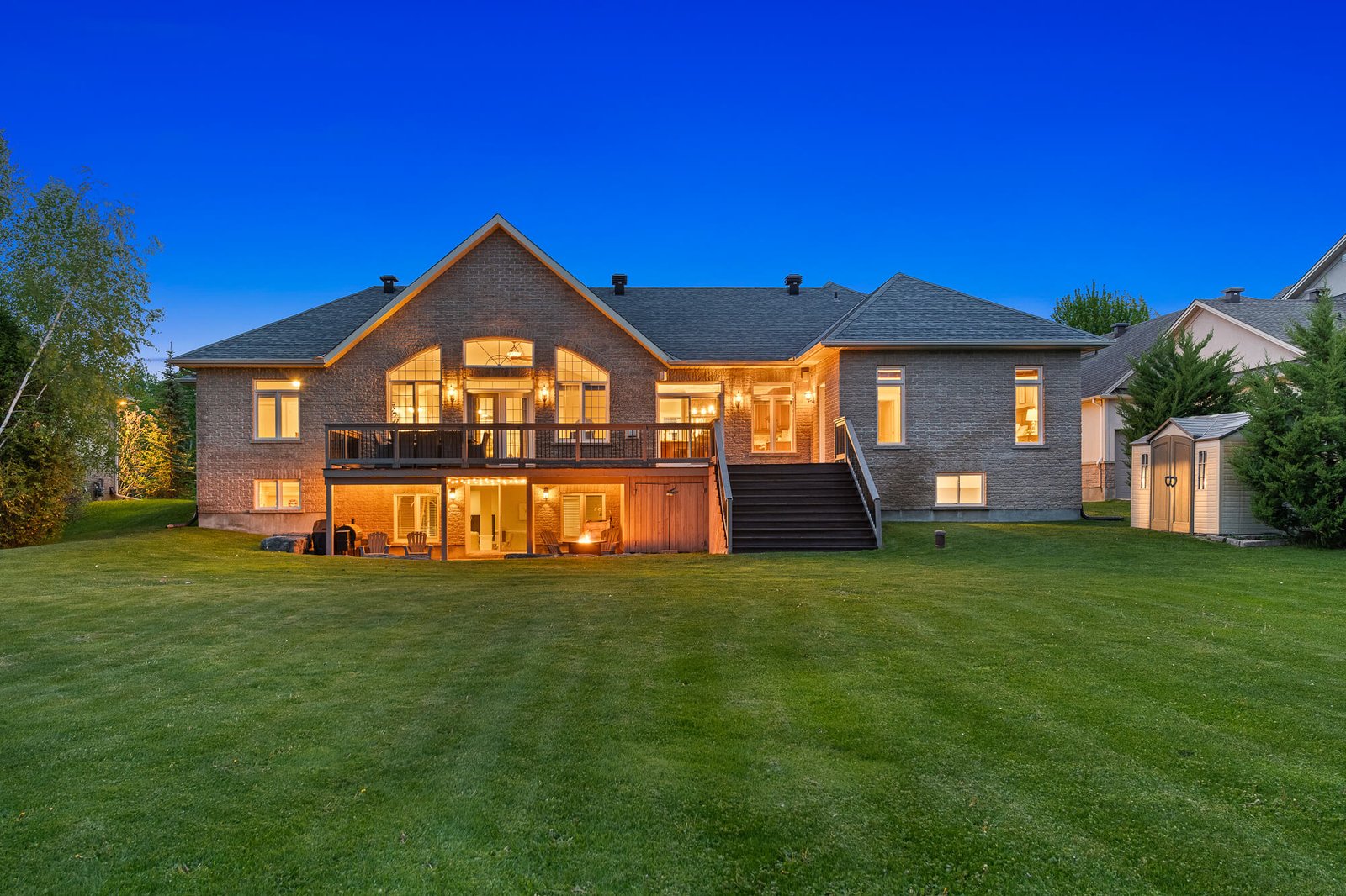 Experience Unmatched Tranquility and Upscale Living on the Water