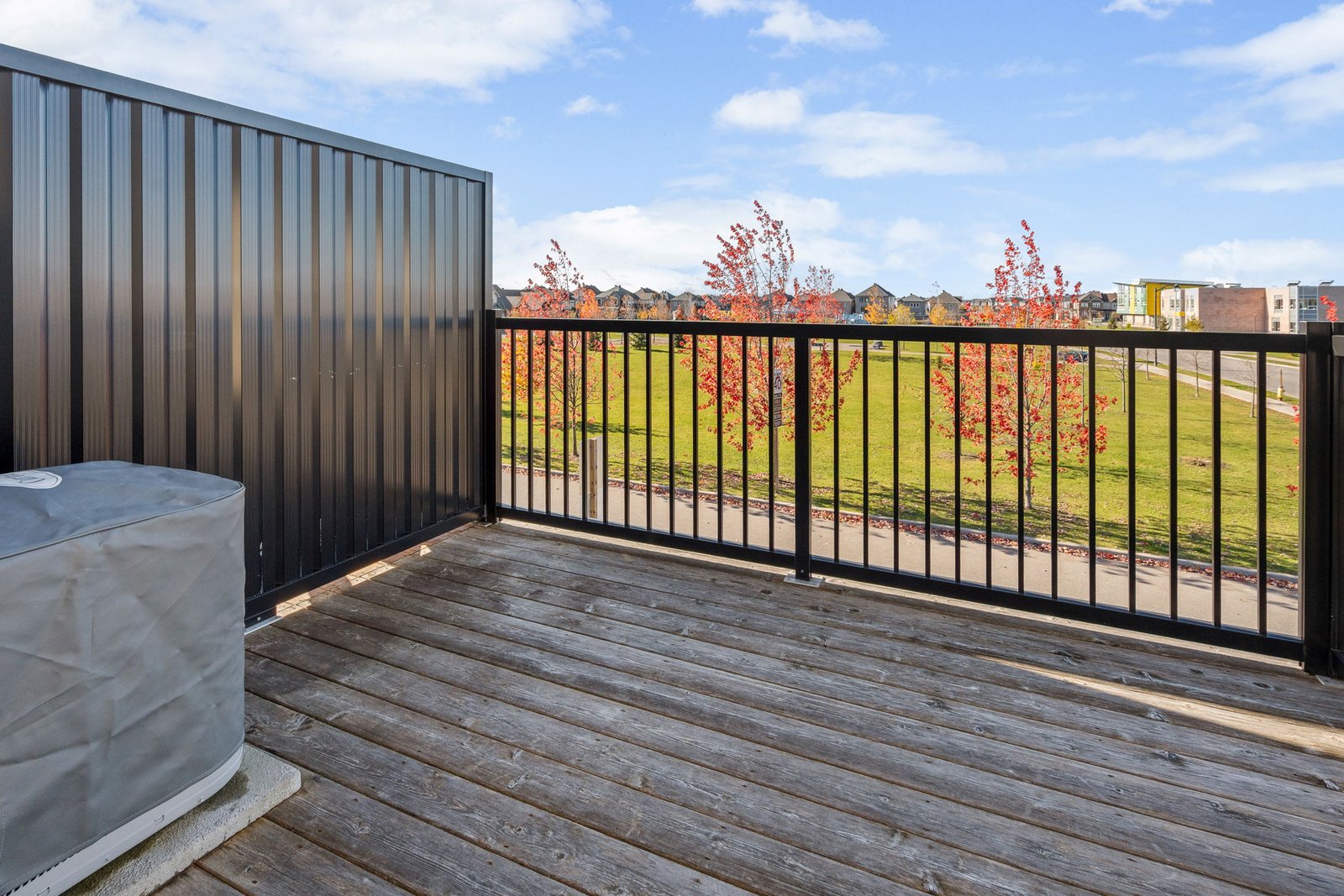 20-web-or-mls-743b-magnolia-st-206